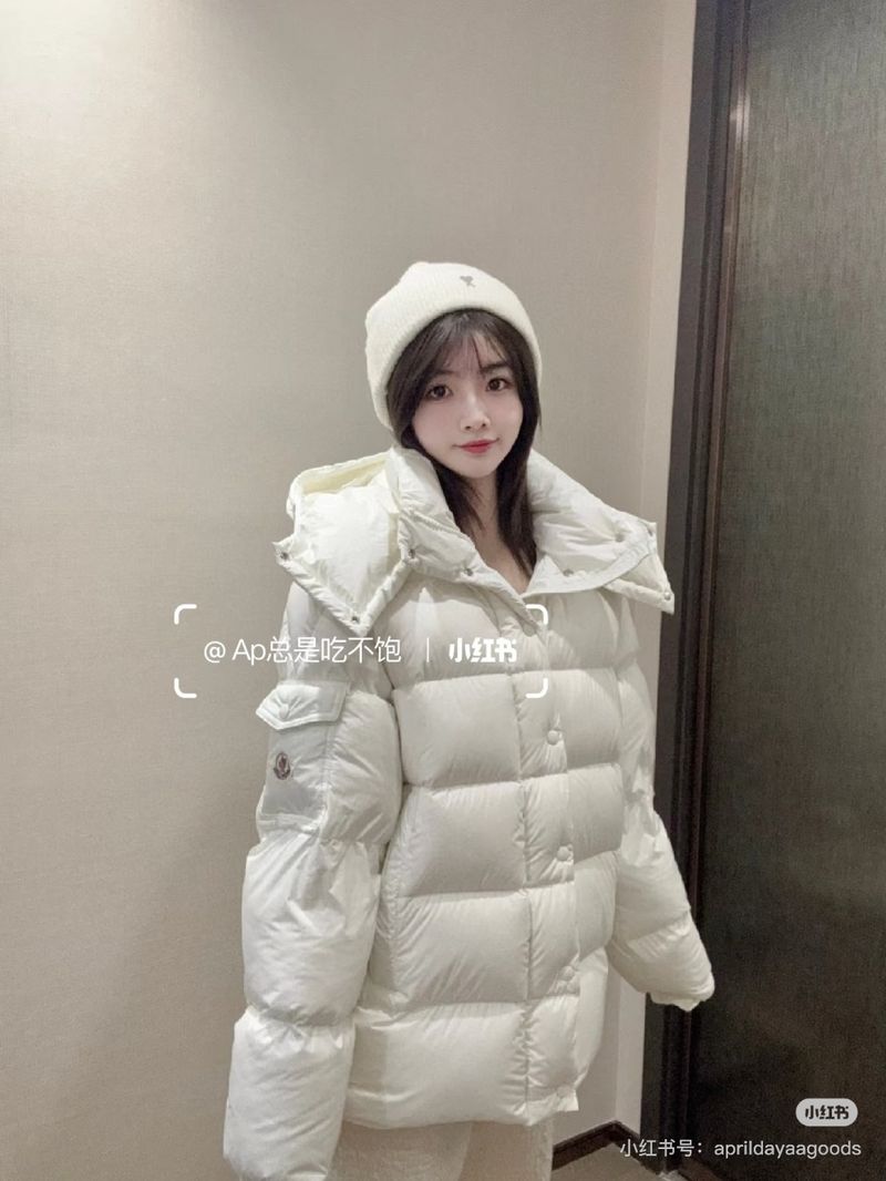 몽클레르 후드 쇼트 패딩 재킷 - 쇼메 패딩 레플 참고 이미지